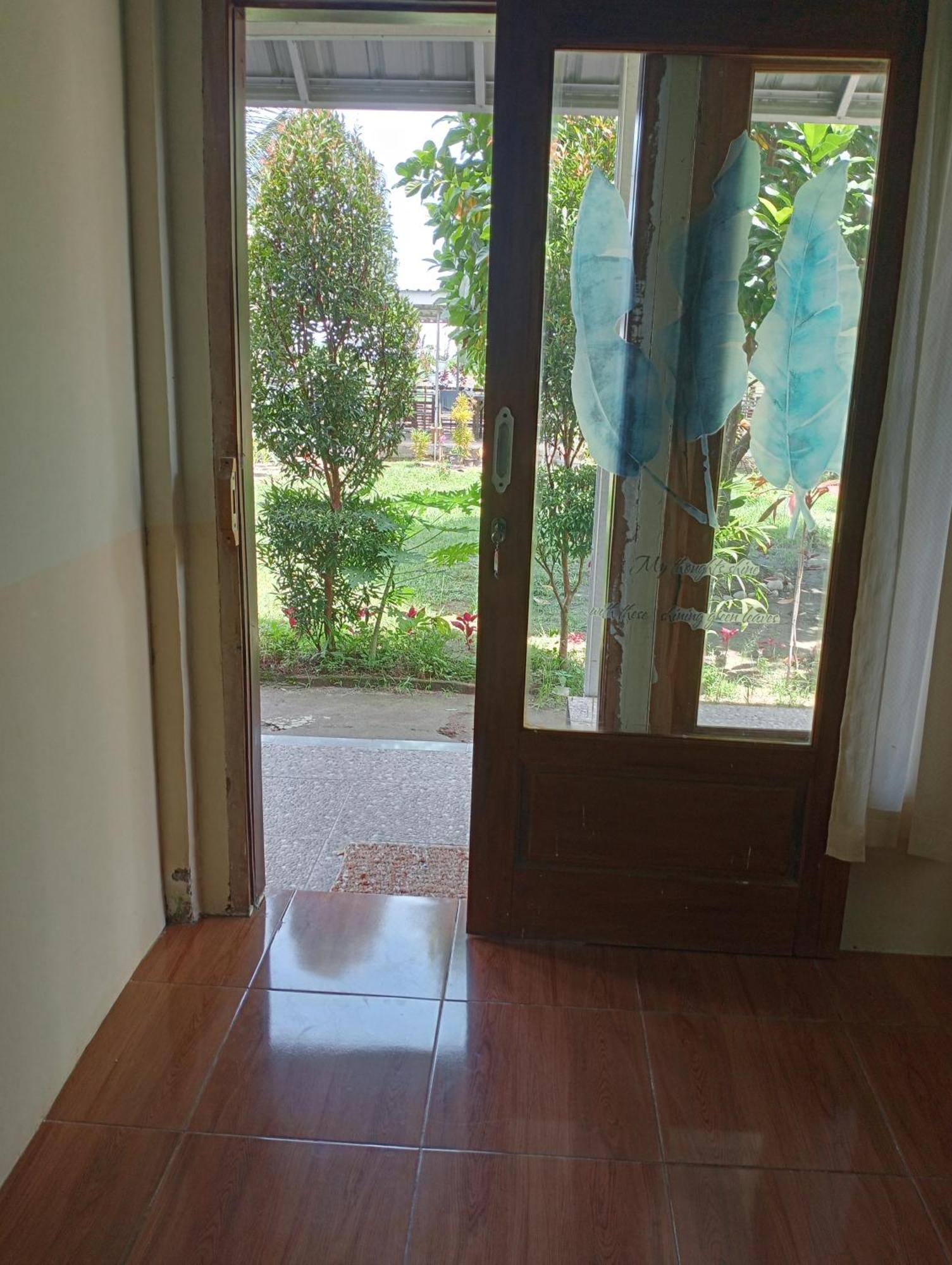 The Daun Puntik Homestay Pemenang Экстерьер фото